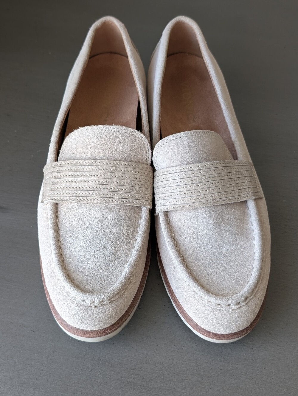 Vionic Corinne Cream Tan Suede Slip-On Shoe Loafers Size 9 US Comfy Casual